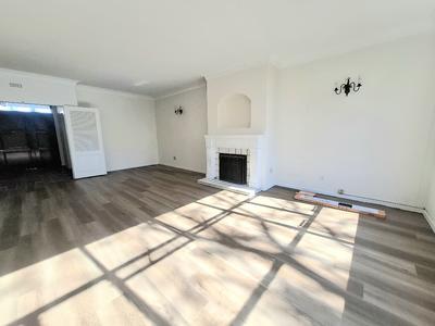 Apartment / Flat For Rent in Sandown, Sandton